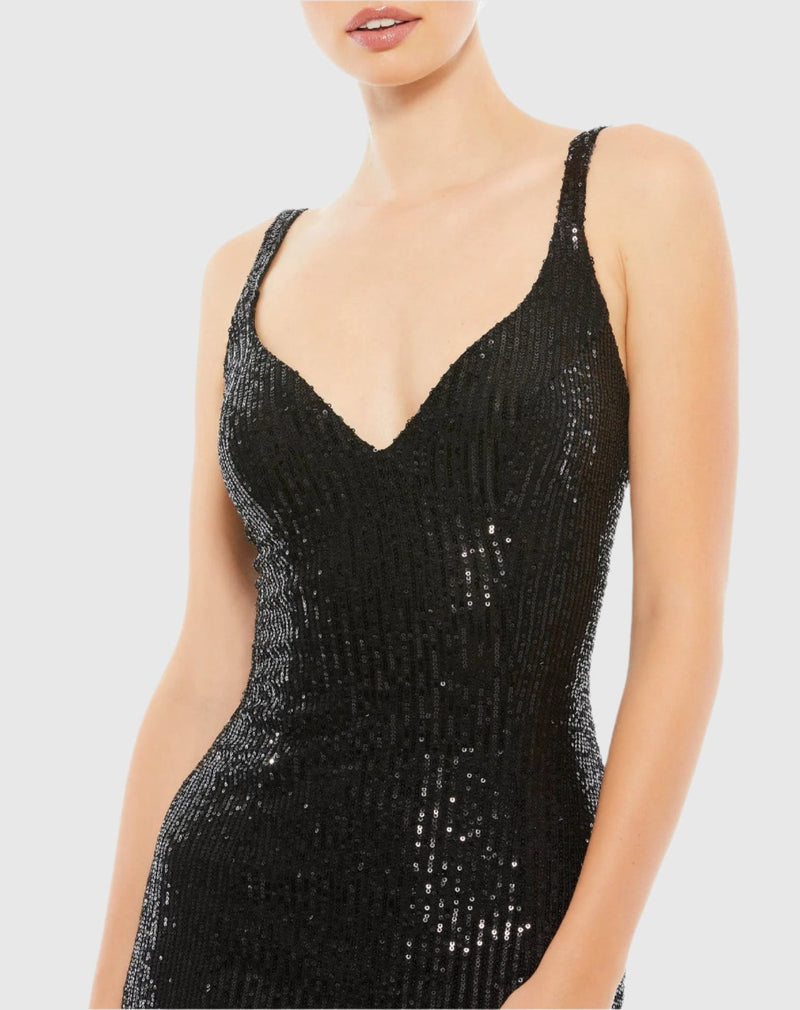 Full sequin scoop back gown - Black