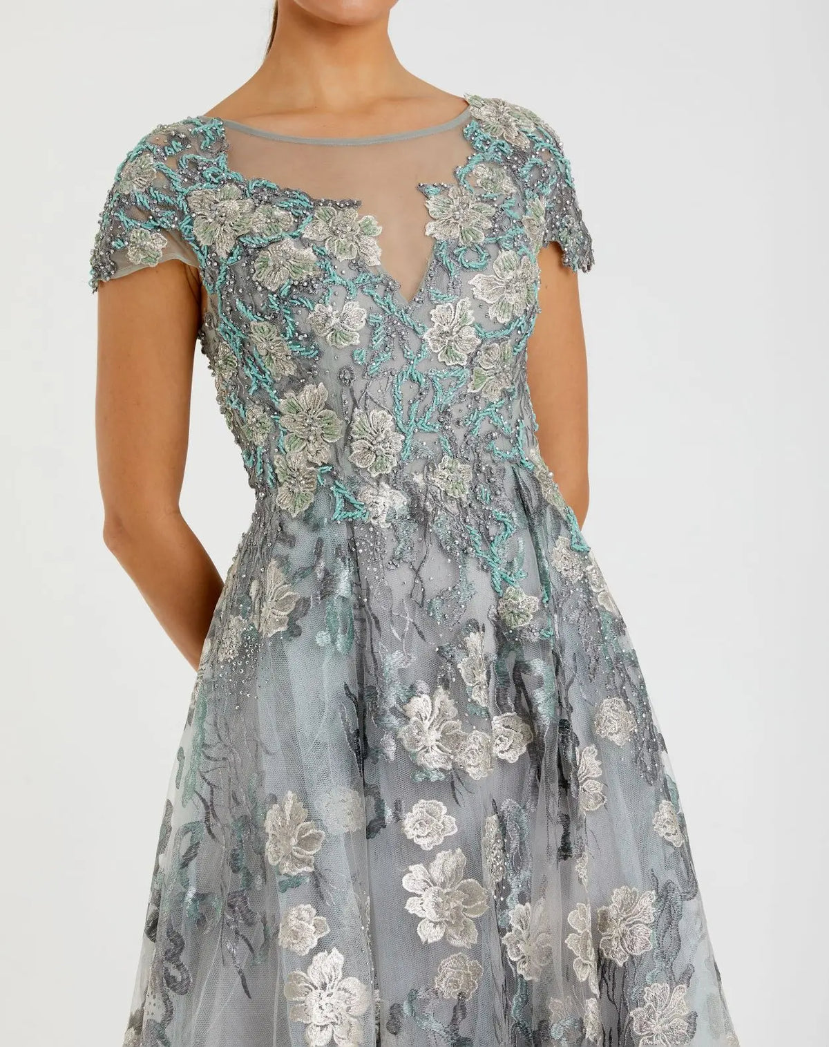 Floral Embroidered Short Sleeve Gown - Seamist